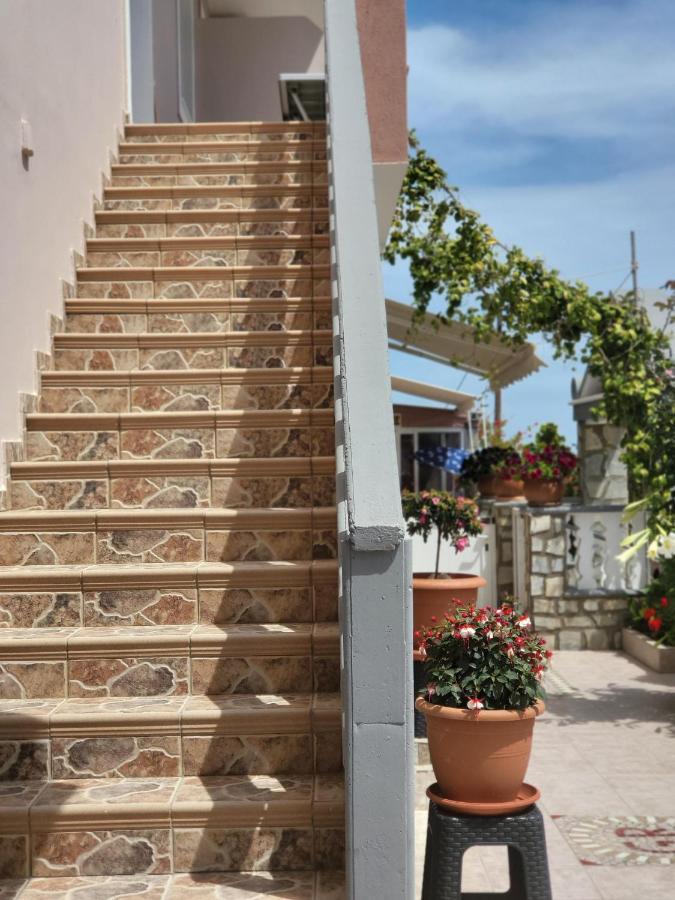 Апартаменты Roumeliotis House Карпатос Экстерьер фото