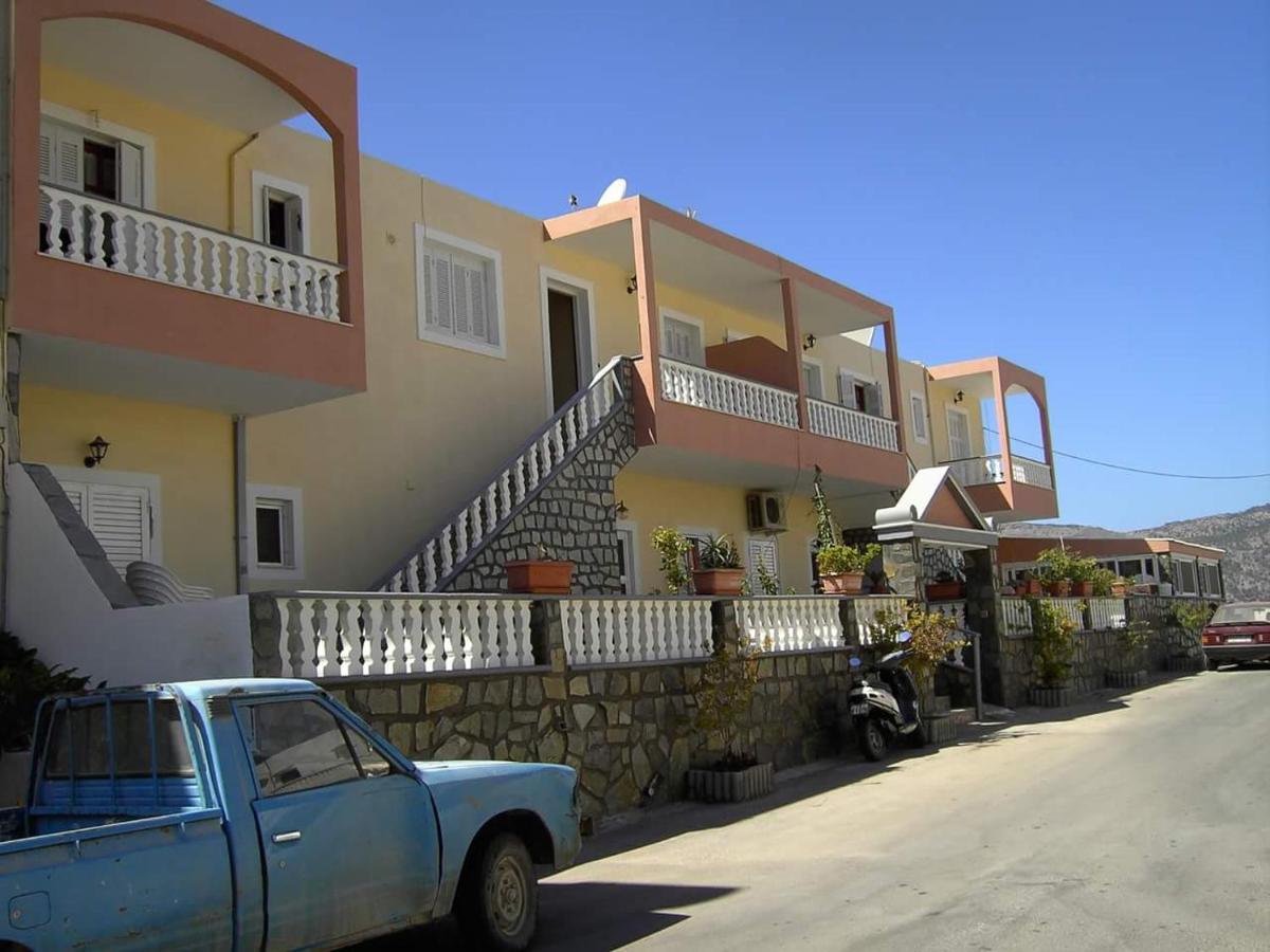 Апартаменты Roumeliotis House Карпатос Экстерьер фото