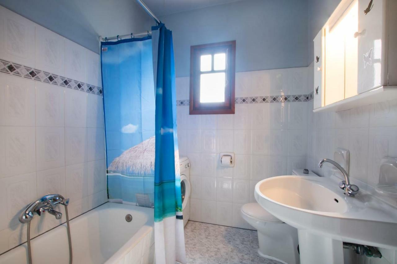 Апартаменты Roumeliotis House Карпатос Экстерьер фото